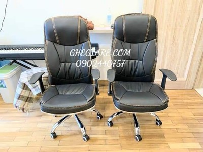 Ghế giám đốc màu da đen tay T 3