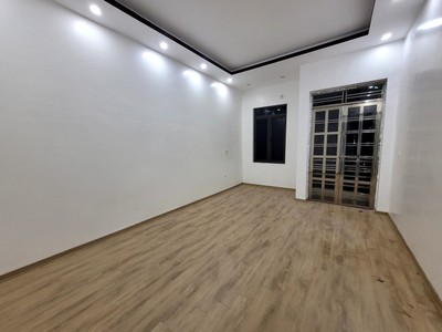 Bán nhà 3,5 tầng ngõ 264 Hào Khê oto đỗ cửa 2,x tỷ 4