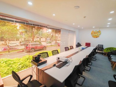 Cho thuê shophouse đường nguyễn văn hưởng, p. thảo điền, quận 2  tp thủ đức 0