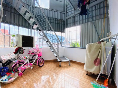 Bán nhà phố tiền phong, 40m 3 tầng giá cực tốt chỉ 1.75 tỉ ngõ cực nông 3