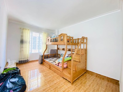 Bán nhà phố tiền phong, 40m 3 tầng giá cực tốt chỉ 1.75 tỉ ngõ cực nông 1