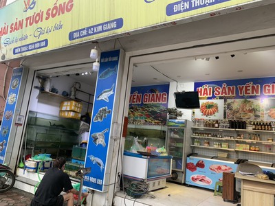 Nhà em cần sang nhượng cửa hàng hải sản số 42 kim giang mặt tiền đường chính, nguyên căn 04 tầng 0