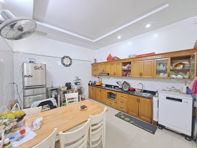 Bán nhà phố thư trung - văn cao, 48m 3 tầng , nhà lô góc, giá 2.5 tỉ cực đẹp 0