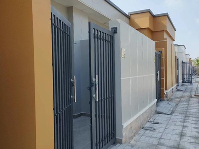 Cho thuê nhà mới nguyên căn 100 tại Uyên Hưng, Tân Uyên. 3