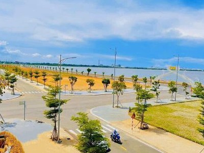 Cặp liền kề Vịnh An Hoà City đường 10m5 sát Vịnh, giá sập hầm chỉ 1.75 tỷ/ lô. 1