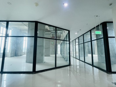Duy nhất lô sàn thương mại văn phòng roman plaza, sổ hồng lâu dài, giá chỉ 33 triệu/m2, khai thác 1