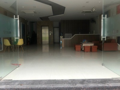 Cho thuê toà nhà trung tâm Lạch Tray giá siêu sốc 2