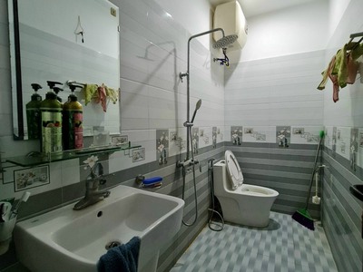 Bán nhà phố trại lẻ, diện tích 44m 3 tầng, giá rẻ chỉ 2.35 tỉ nhà đẹp về ở luôn 4