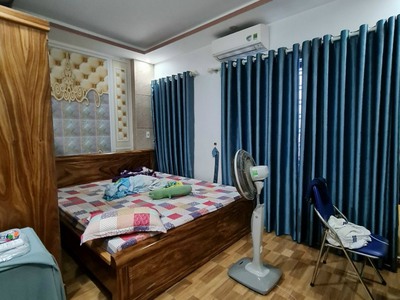 Bán nhà phố trại lẻ, diện tích 44m 3 tầng, giá rẻ chỉ 2.35 tỉ nhà đẹp về ở luôn 3