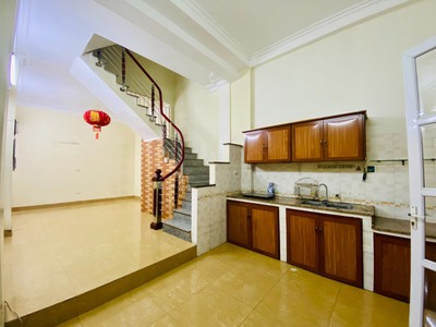 Bán nhà gốc đề loanh quanh tầm giá 3.25ty chỉ chỉ việc dọn đồ đến là ở 0