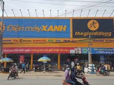 Cần tiền bán gấp lô đất 1200m2, giá 320tr, dân cư đông đúc, SHR. 2