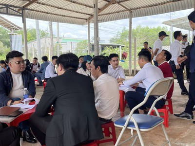   Chỉ với 336 triệu sở hữu ngay đất nền full thổ cư chỉ cách KCN Thạnh Đức 1km  0