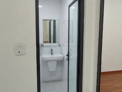 Chính chủ cần bán nhà 2 tầng mặt ngõ rộng tại 238 Âu Cơ, Quảng An, Tây Hồ, Hà Nội. 0