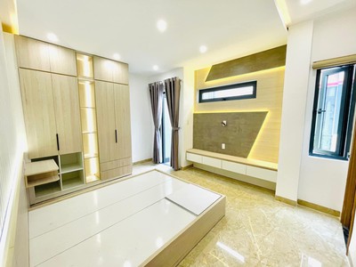 .nhà kiệt ô tô 4 m núi thành, 55m2, 4 mê, mới đẹp 3