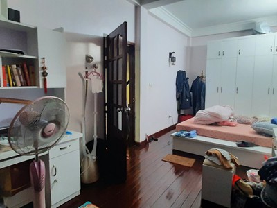 62m mặ tiền 7m phố nguyễn chí thanh. nhà cực đẹp vừa ở vừa kinh doanh siêu đỉnh. chủ cần bán gấp 3