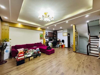 40m 5 tầng 3 tỷ kim mã trung tâm ba đình. nhà ngõ thông gần ô tô giá cực rẻ. chủ thiện chí bán. 0