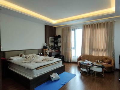 85m mặt tiền 9m giá 6.2 tỷ phố đội cấn. lô góc 3 thoáng giá ngộp thở. chính chủ cần bán gấp 3