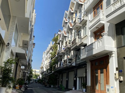 Bán nhà 4 tầng, mặt tiền nội bộ, nguyễn lương bằng, 5mx15m, giá chỉ 8.xtỷ, tặng full nội thất 1