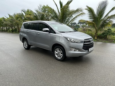 Cần bán xe siêu lướt toyota innova 2017 2