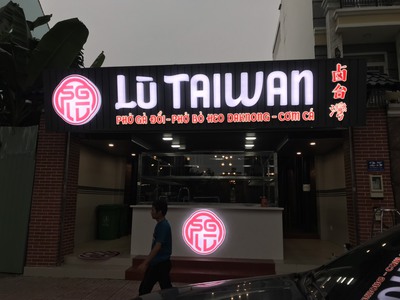 Chuyên thi công bảng hiệu giá tốt chuyên nghiệp tại thành phố hồ chí minh 2