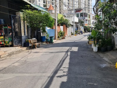 Nhà mặt tiền đường 539 phước long B, diện tích 40m đúc 1 lầu 0