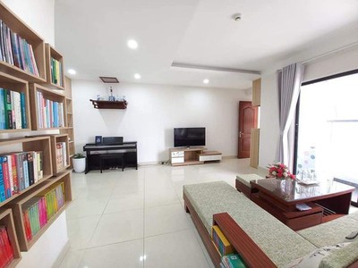 Chính chủ gửi bán căn hộ siêu hiếm tại tòa C Vinaconex 2, 67m, 2 ngủ,2vs,sđcc Giá:2.6xx tỷ LH Mr Địn 0