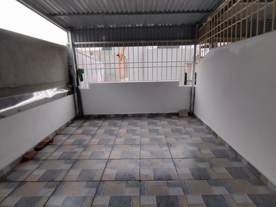 Bán nhà ngay cuối đường bà triệu  gần chợ  hà đông 37m2  5tầng . giá 4.1 tỷ.ô tô tránh cách nhà 3