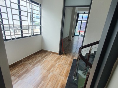 Cho thuê mặt băng kinh doanh 50A Đồng Xoài, Tân Bình, gần chợ Hoàng Hoa Thám 6