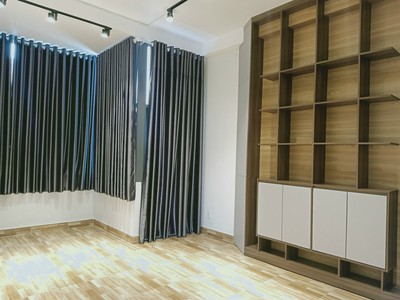 Cho thuê mặt băng kinh doanh 50A Đồng Xoài, Tân Bình, gần chợ Hoàng Hoa Thám 2