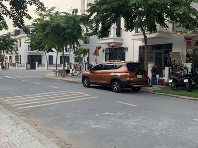 Cần bán nhà có sổ hồng ngay ngã tư miếu ông cù, cách đường lớn DT747B  chỉ 50m. 4