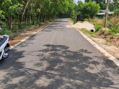 Lô đất cách dt 748 chỉ 100 mét, giá ngộp bán gấp 0