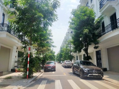 Nhà thật - giá thật - ảnh thật 100 bán thật  chính chủ bán nhà luxury kiến hưng hà đông 0