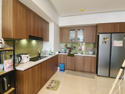 Cho thuê 3 ngủ full nội thất cơ bản hpc landmark 105, nhà đẹp, 13 triệu 0