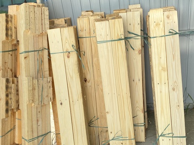 Đơn vị nhận thi công decor gỗ thông pallet, gỗ thông nhập tại Đà Nẵng 0968972220 - 0906018501 0