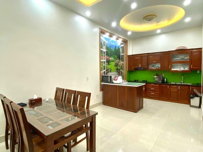 Bán nhà 3 tầng KĐT Vạn Phúc, ph Thanh Bình, TP HD, 91m2, mt 7m, 4 ngủ khép kín, nhà cực đẹp, 6.35 tỷ 4