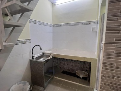 Tt gò vấp nhà nhỏ 3p qua sân bay, bình thạnh, hẻm 3 gác thông thuận tiện di chuyển - gần bệnh viện 2