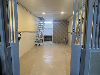 Tt gò vấp nhà nhỏ 3p qua sân bay, bình thạnh, hẻm 3 gác thông thuận tiện di chuyển - gần bệnh viện 0
