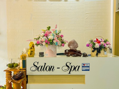 Chuyển nơi công tác mình cần bán lại tiệm salon đã có thương hiện trên thị trường 7 năm 1
