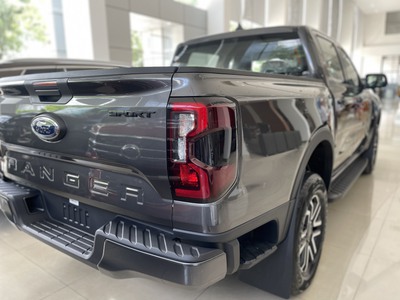 Mới Ford Ranger Sport 4x4 2023 2