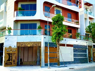 Khách sạn mới xây - thiết kế hiện đại - nội thất xịn - khu phân lô cao cấp - lô góc view thoáng 1