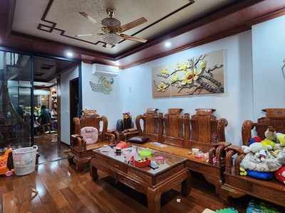Bán liền kề rẻ nhất kđt vạn phúc - ô chờ thang máy- nhà đẹp ở luôn- kinh doanh văn phòng - 75m2 - 3