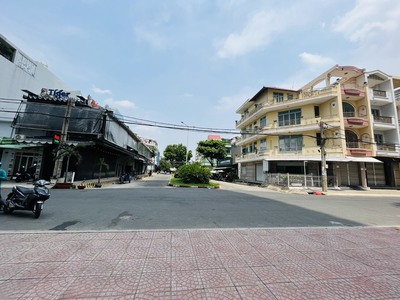Chính chủ cần bán gấp căn 2pn khu căn hộ the western capital quận 6 giá tốt 1