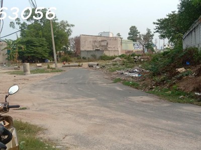 Gia đình cần ra lô đất khu 9 phú hoà bd đường nhựa phía trước 5,6m 1