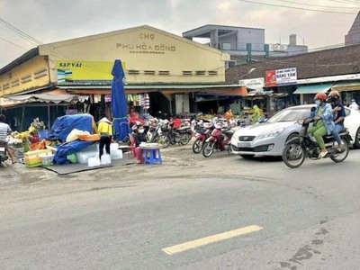 Bán lô đất cách chợ Phú Hoà Đông 1km coa thổ cư mt đường 12m Củ Chi 0