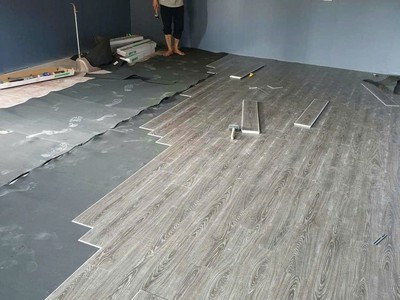 Chuyên thi công tấm sàn nhựa trong nhà và ngoài trời 2