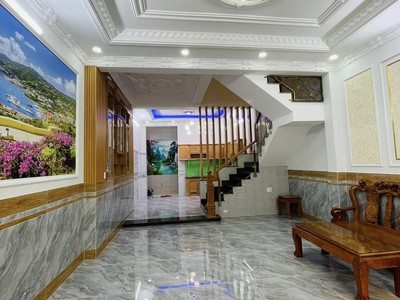 Nhà bán hẻm ô tô 6m, 62 m2, 4 tầng, đường tch 8, p tch q12, chỉ 5 tỷ 300 triệu 0