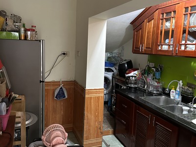 Chính chủ bán nhà tập thể tầng 1 ngõ 68 quan nhân, cầu giấy. gần royal city. kinh doanh dc 3