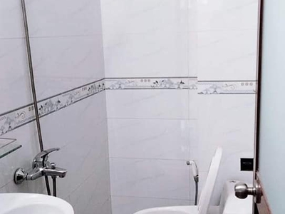 Nhà mới có thể dọn vào ở luôn, đường oto vào thoải mái 3