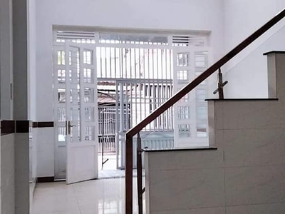 Nhà mới có thể dọn vào ở luôn, đường oto vào thoải mái 1