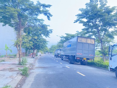 Cần bán cặp thanh lương 8 đối diện view công viên khu dân trí cao hòa xuân đn giá sụp hầm 6 tỷ 5 4